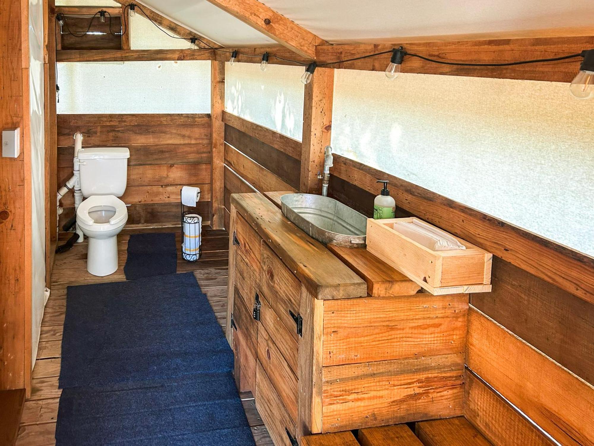 קרנוויל Socal Camping מראה חיצוני תמונה
